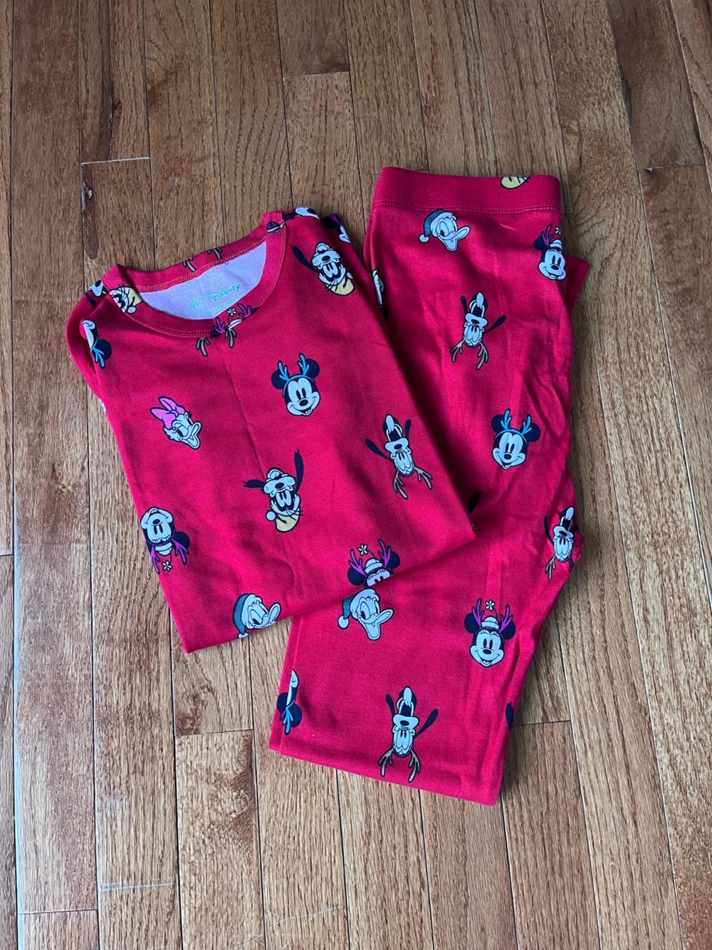 Gap Disney Mickey Mouse organic cotton holiday Pajama Set, size 14